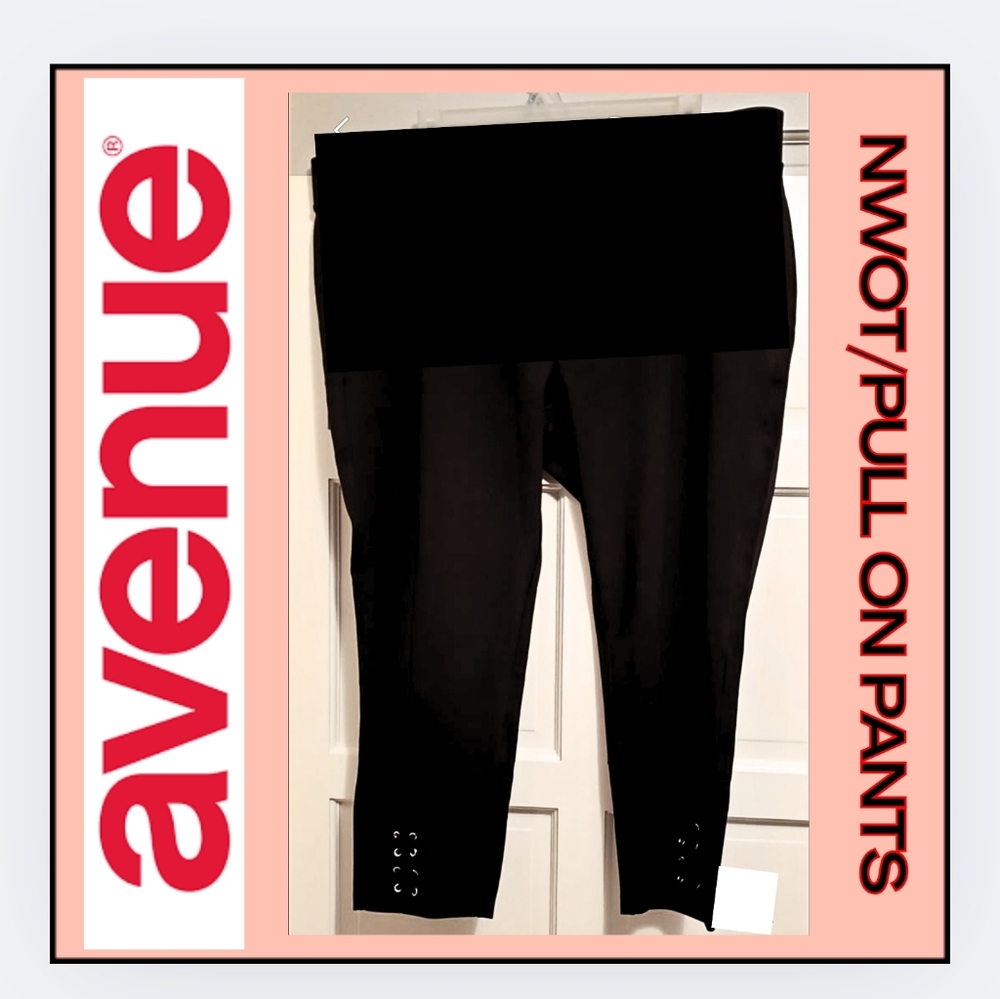 🔥NWOT / AVENUE PullOn Skinny Pants w/Decor On Bottom Of Pants Legs. Size 26/28